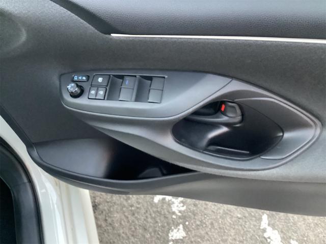 ヤリス G ETC バックカメラ レーンアシスト オートマチックハイビーム オートライト スマートキー 電動格納ミラー CVT ESC USB Bluetooth エアコン パワーステアリング(38枚目)