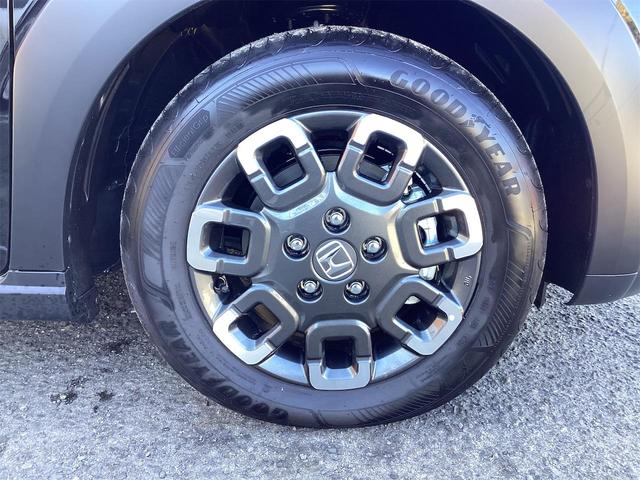 フリード e:HEVクロスター ブラインドスポットモニター オートクルーズコントロール レーンアシスト 衝突被害軽減システム 両側電動スライドドア オートライト LEDヘッドランプ スマートキー 電動格納ミラー シートヒーター(65枚目)