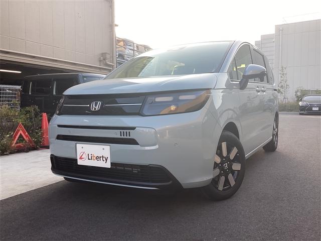 フリード エアー EX クリアランスソナー オートクルーズコントロール 両側スライドドア LEDヘッドランプ スマートキー CVT アルミホイール 盗難防止システム 衝突安全ボディ ABS ESC エアコン(5枚目)