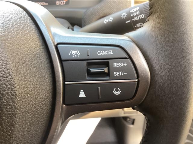 フリード エアー EX クリアランスソナー オートクルーズコントロール 両側スライドドア LEDヘッドランプ スマートキー CVT アルミホイール 盗難防止システム 衝突安全ボディ ABS ESC エアコン(17枚目)