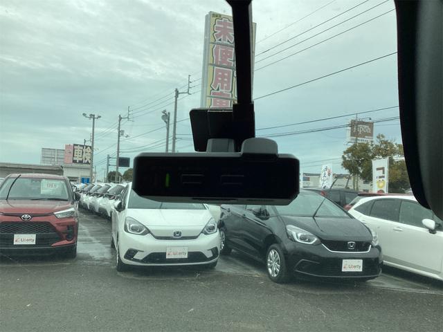 トール カスタムＧ　ＳＡＩＩＩ　両側電動スライドドア　クリアランスソナー　オートクルーズコントロール　衝突被害軽減システム　アルミホイール　オートマチックハイビーム　オートライト　ＬＥＤヘッドランプ　スマートキー（13枚目）