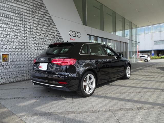 Ａ３ スポーツバック３０ＴＦＳＩ　スポーツ　認定中古車　禁煙車　修復歴無　ワンオーナー　純正ドライブレコーダー前後　レザーパッケージ　ＭＭＩナビ　ＬＥＤヘッドライト　アダプティブクルーズコントロール　レーンアシスト　サイドアシスト（9枚目）