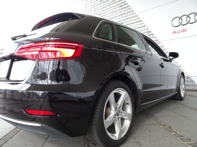 Ａ３ スポーツバック３０ＴＦＳＩ　スポーツ　認定中古車　禁煙車　修復歴無　ワンオーナー　純正ドライブレコーダー前後　レザーパッケージ　ＭＭＩナビ　ＬＥＤヘッドライト　アダプティブクルーズコントロール　レーンアシスト　サイドアシスト（55枚目）