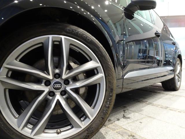 Q7 認定中古車 禁煙車 修復歴無 マトリクスLED アダプティブエアサス 5ツインスポークマットチタングレー21インチ 3列目シート サラウンドビュー バーチャルコックピット カープレイ(5枚目)