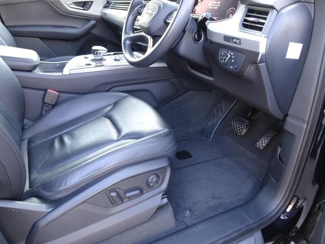 Q7 認定中古車 禁煙車 修復歴無 マトリクスLED アダプティブエアサス 5ツインスポークマットチタングレー21インチ 3列目シート サラウンドビュー バーチャルコックピット カープレイ(13枚目)