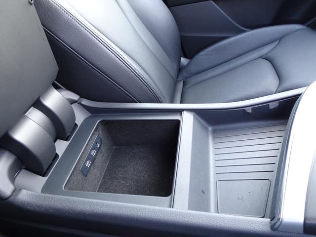 Q7 認定中古車 禁煙車 修復歴無 マトリクスLED アダプティブエアサス 5ツインスポークマットチタングレー21インチ 3列目シート サラウンドビュー バーチャルコックピット カープレイ(40枚目)