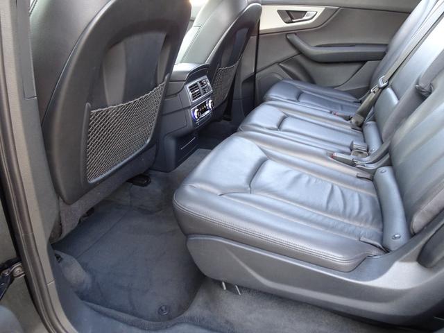 Q7 認定中古車 禁煙車 修復歴無 マトリクスLED アダプティブエアサス 5ツインスポークマットチタングレー21インチ 3列目シート サラウンドビュー バーチャルコックピット カープレイ(52枚目)