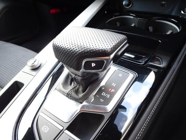 �V�t�g���o�[�@�h���C�o�[�����삵�₷���悤�ɐ݌v������Ă���̂ƁA�����ڂ̃f�U�C�����X�|�[�e�B�[�Ɍ�����悤�ɍS��������Ă���܂��B