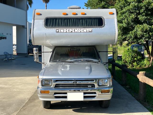 ハイラックス ベースグレード キャンピングカー(2枚目)