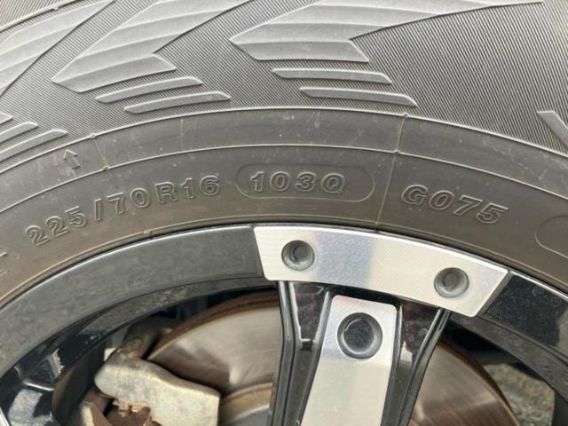 デリカＤ：５ ４ＷＤ　Ｄパワーパッケージ　新品タイヤ／社外　９インチ　ＳＤナビ／フリップダウンモニター　社外　１０．１インチ／両側電動スライドドア／シートヒーター　前席／電動バックドア／ヘッドランプ　ＨＩＤ／ＥＴＣ／ＥＢＤ付ＡＢＳ　４ＷＤ（51枚目）