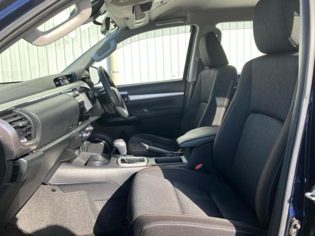 ハイラックス ４ＷＤ　Ｚ　純正　ＳＤナビ／衝突安全装置／車線逸脱防止支援システム／ヘッドランプ　ＬＥＤ／ＥＴＣ／ＥＢＤ付ＡＢＳ／横滑り防止装置／フルセグＴＶ／エアバッグ　運転席／エアバッグ　助手席／エアバッグ　サイド　４ＷＤ（6枚目）