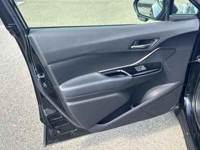 Ｃ－ＨＲ Ｇモードネロ　純正　９インチ　ＳＤナビ／衝突安全装置／シートヒーター／車線逸脱防止支援システム／ヘッドランプ　ＬＥＤ／ＥＴＣ／ＥＢＤ付ＡＢＳ／横滑り防止装置／アイドリングストップ／フルセグＴＶ　衝突被害軽減システム（22枚目）