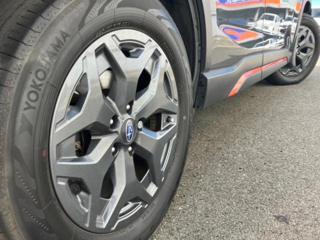 フォレスター ４ＷＤ　Ｘ－ブレイク　新品タイヤ／純正　８インチ　ナビ／デジタルインナーミラー／アイサイト／シートヒーター　前席／車線逸脱防止支援システム／シート　合皮／電動バックドア／ヘッドランプ　ＬＥＤ／ＥＴＣ／ＥＢＤ付ＡＢＳ　４ＷＤ（18枚目）