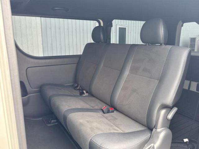 ハイエースバン ロングスーパーGLダークプライム2 保証書/衝突安全装置/両側電動スライドドア/車線逸脱防止支援システム/シート ハーフレザー/ETC/EBD付ABS/横滑り防止装置/エアバッグ 運転席/エアバッグ 助手席/MTモード付き ワンオーナー(7枚目)