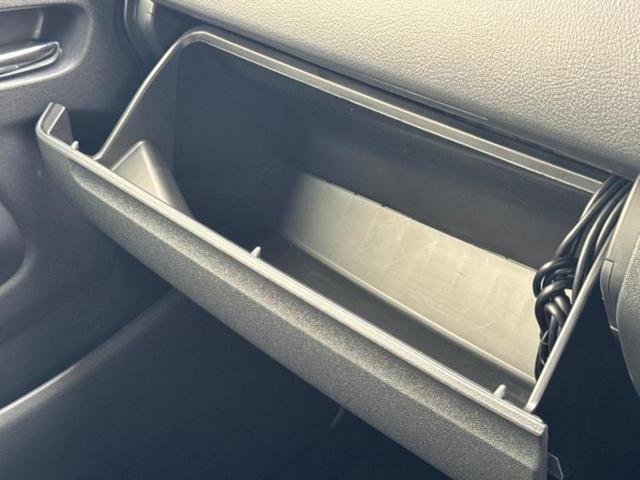 ハイエースバン ロングスーパーGLダークプライム2 保証書/衝突安全装置/両側電動スライドドア/車線逸脱防止支援システム/シート ハーフレザー/ETC/EBD付ABS/横滑り防止装置/エアバッグ 運転席/エアバッグ 助手席/MTモード付き ワンオーナー(28枚目)