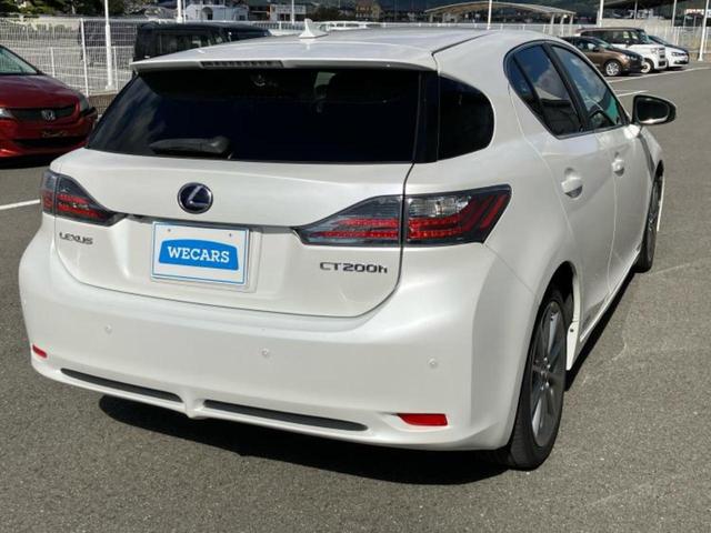 CT クリエイティブテキスタイルインテリア 新品タイヤ/保証書/純正 HDDナビ/シートヒーター/ETC/EBD付ABS/横滑り防止装置/アイドリングストップ/バックモニター/フルセグTV/DVD/エアバッグ 運転席/エアバッグ 助手席 記録簿(3枚目)