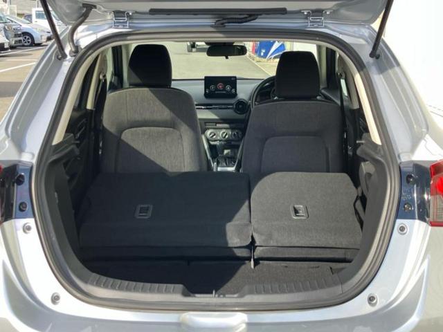 MAZDA2 XD 純正 8インチ SDナビ/衝突安全装置/車線逸脱防止支援システム/ドライブレコーダー 社外/ヘッドランプ LED/ETC/EBD付ABS/横滑り防止装置/アイドリングストップ/エアバッグ 運転席(19枚目)