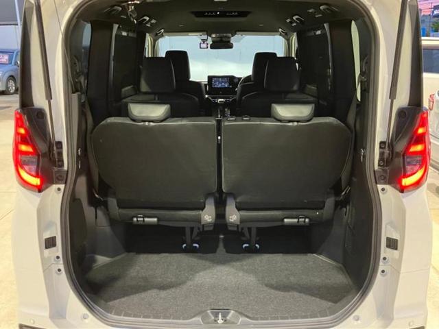 ノア S-Z 新品タイヤ/ディスプレイオーディオ+ナビ8インチ/トヨタセーフティセンス/両側電動スライドドア/シートヒーター 前席/車線逸脱防止支援システム/シート ハーフレザー/ドライブレコーダー 前後 ドラレコ(7枚目)