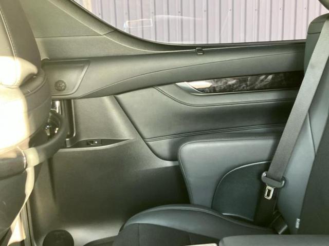 WECARSでは各商談席に大型モニターをご用意しております!見やすい大画面でゆったりと全国の在庫をご覧いただけます!是非ご来店お待ちしております!