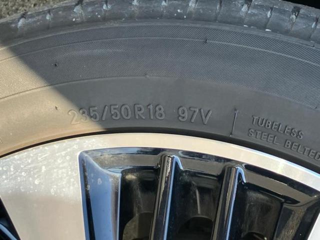 WECARSの展示場では実際に見て、触ってお車をお選びいただけます!知識の豊富な営業スタッフが様々なカーライフをご提案いたします!