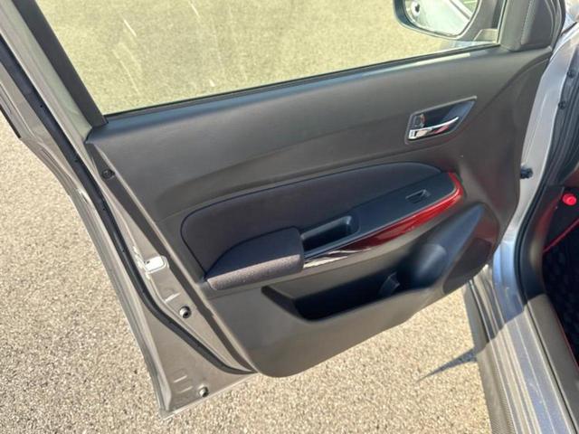 スイフトスポーツ スポーツ 新品タイヤ/純正 8インチ SDナビ/セーフティサポート(スズキ)/シートヒーター 運転席/全方位モニター/車線逸脱防止支援システム/ヘッドランプ LED/Bluetooth接続/ETC 全周囲カメラ(22枚目)