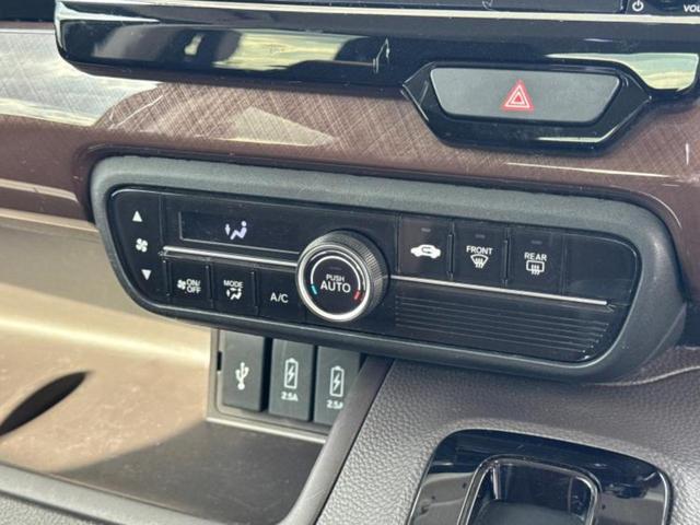 N-BOX G・Lホンダセンシングカッパーブラウンスタイル 新品タイヤ/純正 8インチ SDナビ/フリップダウンモニター/ホンダセンシング/両側電動スライドドア/車線逸脱防止支援システム/ヘッドランプ LED/Bluetooth接続/ETC/EBD付ABS(13枚目)