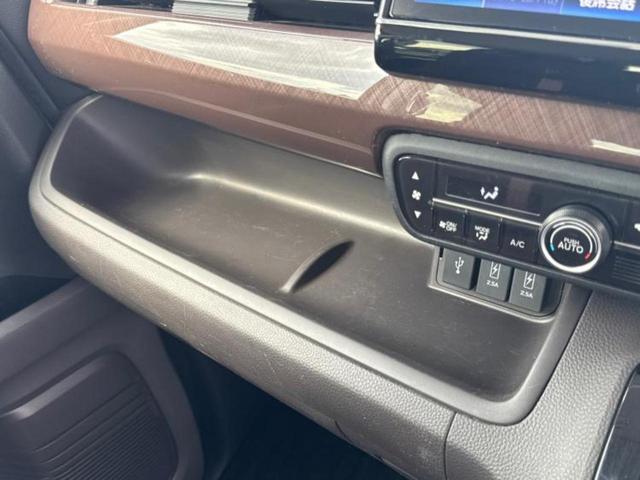 N-BOX G・Lホンダセンシングカッパーブラウンスタイル 新品タイヤ/純正 8インチ SDナビ/フリップダウンモニター/ホンダセンシング/両側電動スライドドア/車線逸脱防止支援システム/ヘッドランプ LED/Bluetooth接続/ETC/EBD付ABS(31枚目)
