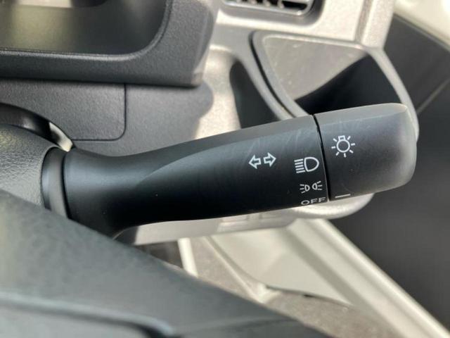 ハイゼットトラック スタンダード　新品タイヤ／エアバッグ　運転席／エアバッグ　助手席／衝突安全ボディ／パワーステアリング／マニュアルエアコン／ユーザー買取車／最大積載量３５０ｋｇ／デュアルエアバッグ／アクセサリーソケット／間欠ワイパー（26枚目）