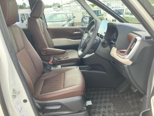 ノア ハイブリッドZ ディスプレイオーディオ+ナビ10.5インチ/フリップダウンモニター 純正 14インチ/トヨタセーフティセンス/両側電動スライドドア/シートヒーター/車線逸脱防止支援システム/電動バックドア(4枚目)