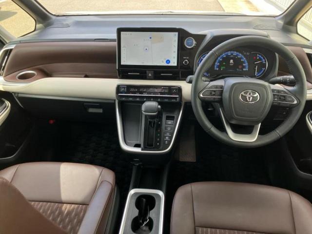 ノア ハイブリッドZ ディスプレイオーディオ+ナビ10.5インチ/フリップダウンモニター 純正 14インチ/トヨタセーフティセンス/両側電動スライドドア/シートヒーター/車線逸脱防止支援システム/電動バックドア(9枚目)