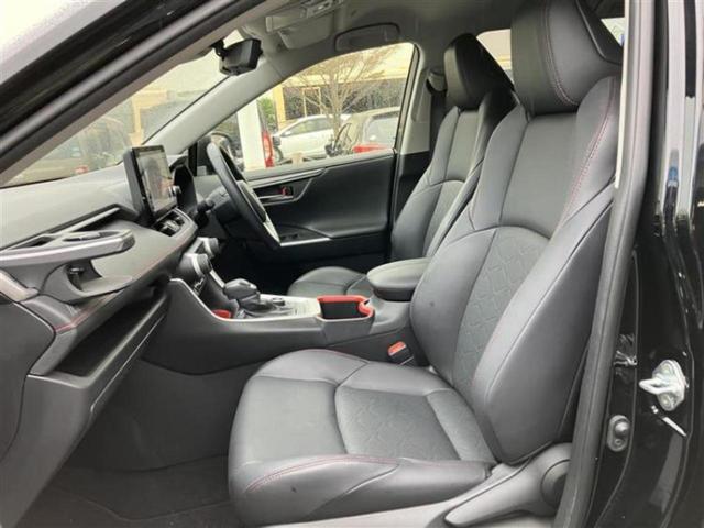 RAV4 4WDアドベンチャーオフロードパッケージ2 保証書/ディスプレイオーディオ+ナビ/デジタルインナーミラー/衝突安全装置/シートヒーター/車線逸脱防止支援システム/シート 合皮/ヘッドランプ LED/ETC/EBD付ABS 衝突被害軽減システム(6枚目)