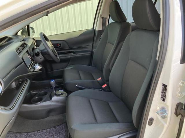 アクア Sスタイルブラック 新品タイヤ/保証書/純正 SDナビ/衝突安全装置/車線逸脱防止支援システム/ヘッドランプ LED/ETC/EBD付ABS/横滑り防止装置/アイドリングストップ/フルセグTV/エアバッグ 運転席 記録簿(6枚目)