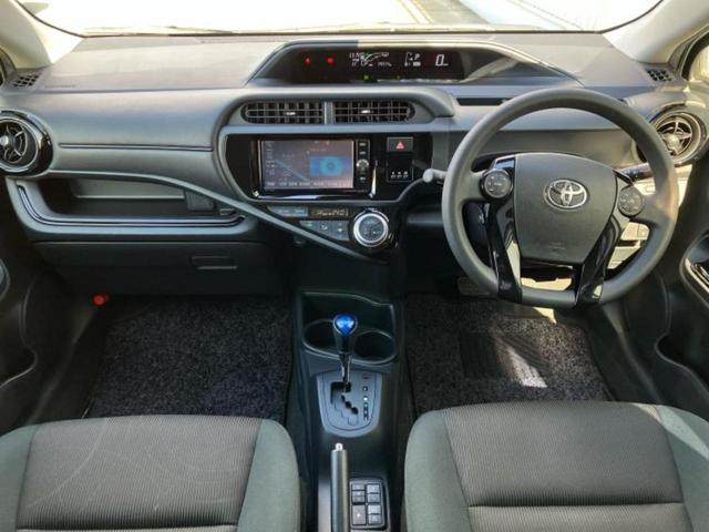 アクア Sスタイルブラック 新品タイヤ/保証書/純正 SDナビ/衝突安全装置/車線逸脱防止支援システム/ヘッドランプ LED/ETC/EBD付ABS/横滑り防止装置/アイドリングストップ/フルセグTV/エアバッグ 運転席 記録簿(9枚目)