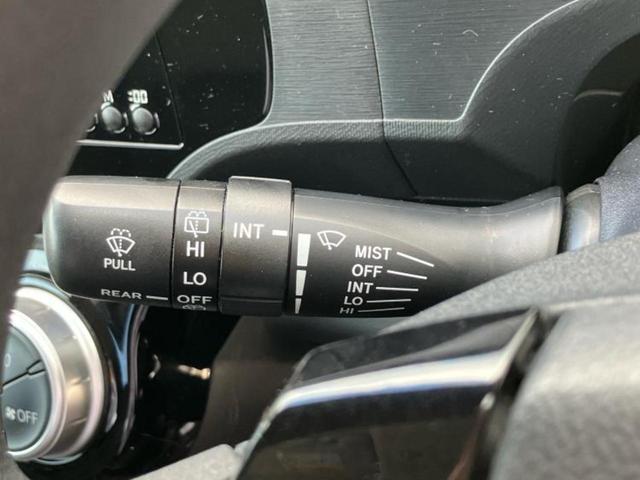 アクア Sスタイルブラック 新品タイヤ/保証書/純正 SDナビ/衝突安全装置/車線逸脱防止支援システム/ヘッドランプ LED/ETC/EBD付ABS/横滑り防止装置/アイドリングストップ/フルセグTV/エアバッグ 運転席 記録簿(34枚目)