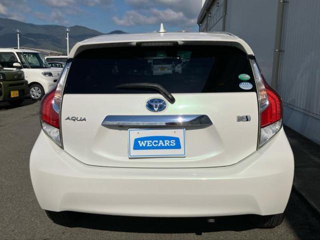 アクア Sスタイルブラック 新品タイヤ/保証書/純正 SDナビ/衝突安全装置/車線逸脱防止支援システム/ヘッドランプ LED/ETC/EBD付ABS/横滑り防止装置/アイドリングストップ/フルセグTV/エアバッグ 運転席 記録簿(42枚目)