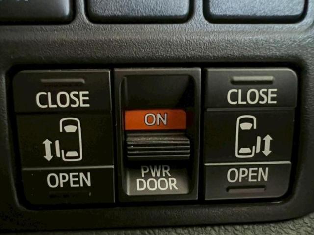 ヴォクシー ZSキラメキ 純正 9インチ SDナビ/トヨタセーフティセンス/両側電動スライドドア/車線逸脱防止支援システム/ドライブレコーダー 社外/ヘッドランプ LED/Bluetooth接続/ETC2.0 バックカメラ(13枚目)