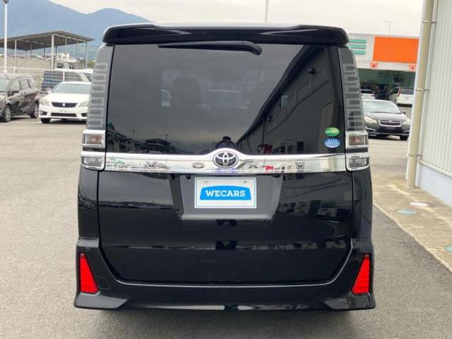 ヴォクシー ＺＳキラメキ　純正　９インチ　ＳＤナビ／トヨタセーフティセンス／両側電動スライドドア／車線逸脱防止支援システム／ドライブレコーダー　社外／ヘッドランプ　ＬＥＤ／Ｂｌｕｅｔｏｏｔｈ接続／ＥＴＣ２．０　バックカメラ（54枚目）