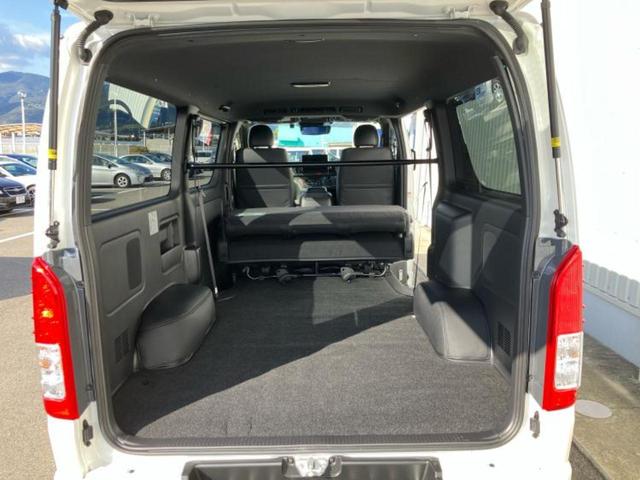 ハイエースバン ロングスーパーGLダークプライムS 保証書/社外 11インチ SDナビ/両側電動スライドドア/車線逸脱防止支援システム/ヘッドランプ LED/ETC/EBD付ABS/横滑り防止装置/フルセグTV/エアバッグ 運転席 LEDヘッドランプ(19枚目)