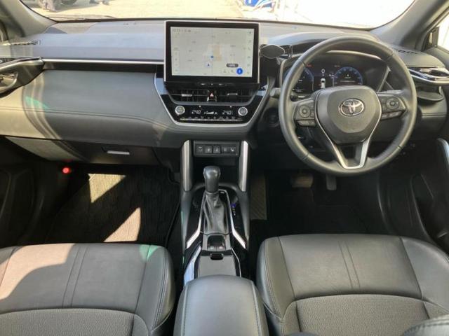 カローラクロス ハイブリッドＺ　保証書／ディスプレイオーディオ＋ナビ１０インチ／シートヒーター／車線逸脱防止支援システム／電動バックドア／ヘッドランプ　ＬＥＤ／ＥＴＣ／ＥＢＤ付ＡＢＳ／横滑り防止装置／アイドリングストップ（9枚目）