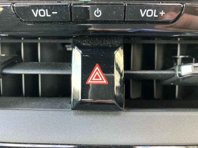 カローラクロス ハイブリッドＺ　保証書／ディスプレイオーディオ＋ナビ１０インチ／シートヒーター／車線逸脱防止支援システム／電動バックドア／ヘッドランプ　ＬＥＤ／ＥＴＣ／ＥＢＤ付ＡＢＳ／横滑り防止装置／アイドリングストップ（15枚目）