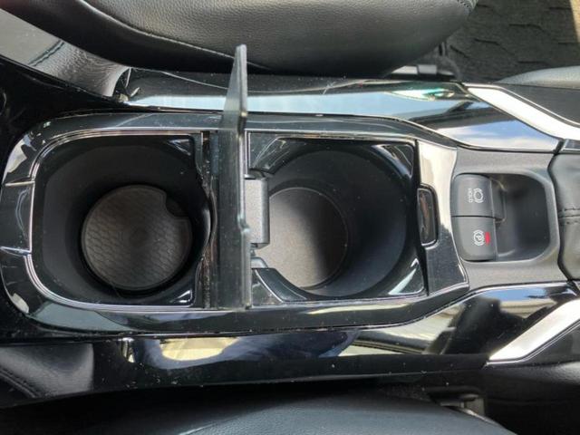 カローラクロス ハイブリッドＺ　保証書／ディスプレイオーディオ＋ナビ１０インチ／シートヒーター／車線逸脱防止支援システム／電動バックドア／ヘッドランプ　ＬＥＤ／ＥＴＣ／ＥＢＤ付ＡＢＳ／横滑り防止装置／アイドリングストップ（24枚目）