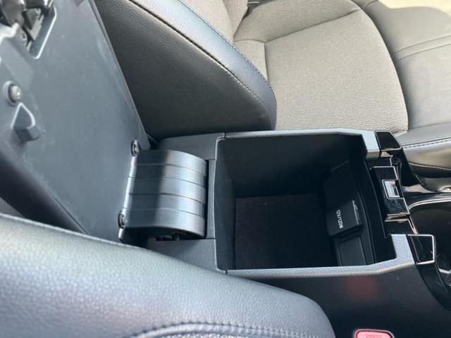 カローラクロス ハイブリッドＺ　保証書／ディスプレイオーディオ＋ナビ１０インチ／シートヒーター／車線逸脱防止支援システム／電動バックドア／ヘッドランプ　ＬＥＤ／ＥＴＣ／ＥＢＤ付ＡＢＳ／横滑り防止装置／アイドリングストップ（26枚目）