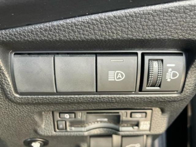 カローラクロス ハイブリッドＺ　保証書／ディスプレイオーディオ＋ナビ１０インチ／シートヒーター／車線逸脱防止支援システム／電動バックドア／ヘッドランプ　ＬＥＤ／ＥＴＣ／ＥＢＤ付ＡＢＳ／横滑り防止装置／アイドリングストップ（29枚目）