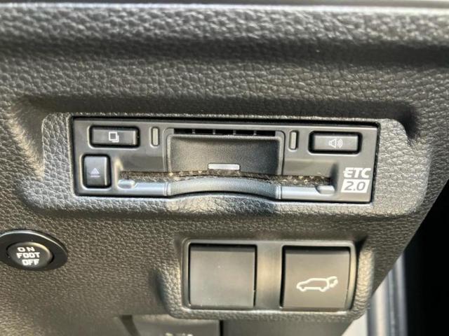 カローラクロス ハイブリッドＺ　保証書／ディスプレイオーディオ＋ナビ１０インチ／シートヒーター／車線逸脱防止支援システム／電動バックドア／ヘッドランプ　ＬＥＤ／ＥＴＣ／ＥＢＤ付ＡＢＳ／横滑り防止装置／アイドリングストップ（30枚目）