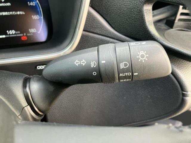 カローラクロス ハイブリッドＺ　保証書／ディスプレイオーディオ＋ナビ１０インチ／シートヒーター／車線逸脱防止支援システム／電動バックドア／ヘッドランプ　ＬＥＤ／ＥＴＣ／ＥＢＤ付ＡＢＳ／横滑り防止装置／アイドリングストップ（36枚目）