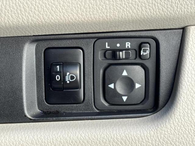 デイズ X 新品タイヤ/純正 SDナビ/EBD付ABS/アイドリングストップ/フロントモニター/サイドモニター/バックモニター/エアバッグ 運転席/エアバッグ 助手席/アルミホイール 社外 14インチ(17枚目)