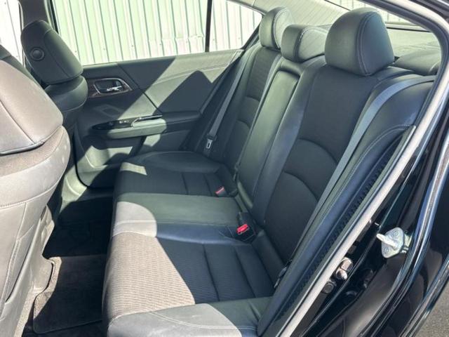 アコードハイブリッド EX 新品タイヤ/純正 SDナビ/衝突安全装置/シートヒーター/車線逸脱防止支援システム/ETC/EBD付ABS/横滑り防止装置/アイドリングストップ/バックモニター/フルセグTV/DVD バックカメラ(7枚目)