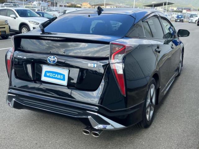 プリウス Sツーリングセレクション 新品タイヤ/純正 9インチ SDナビ/シートヒーター/シート 合皮/ヘッドランプ LED/ETC/EBD付ABS/横滑り防止装置/アイドリングストップ/フルセグTV/エアバッグ 運転席 記録簿(3枚目)