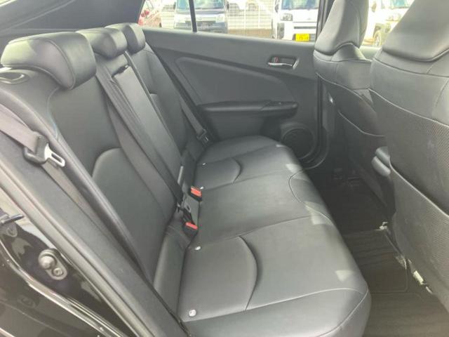 プリウス Sツーリングセレクション 新品タイヤ/純正 9インチ SDナビ/シートヒーター/シート 合皮/ヘッドランプ LED/ETC/EBD付ABS/横滑り防止装置/アイドリングストップ/フルセグTV/エアバッグ 運転席 記録簿(5枚目)