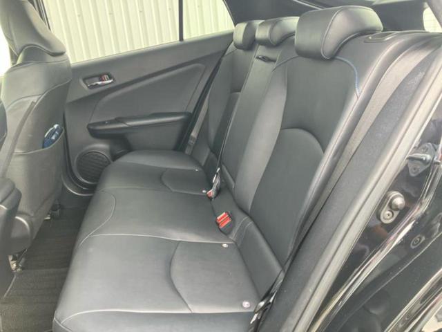 プリウス Sツーリングセレクション 新品タイヤ/純正 9インチ SDナビ/シートヒーター/シート 合皮/ヘッドランプ LED/ETC/EBD付ABS/横滑り防止装置/アイドリングストップ/フルセグTV/エアバッグ 運転席 記録簿(7枚目)